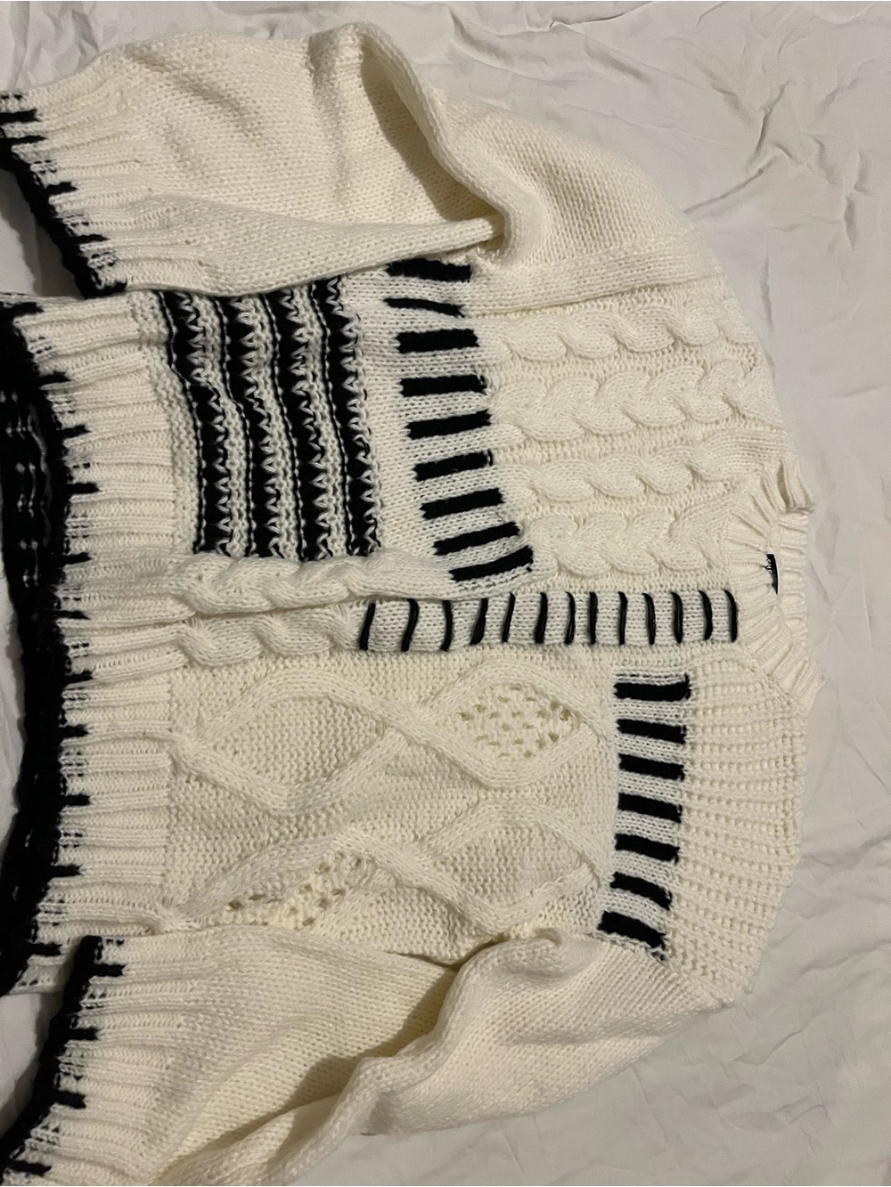 SHEIN White Chunky Cable Knit Sweater with Black Trim